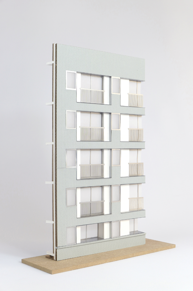Maquette détaillée d’une façade d’habitat collectif